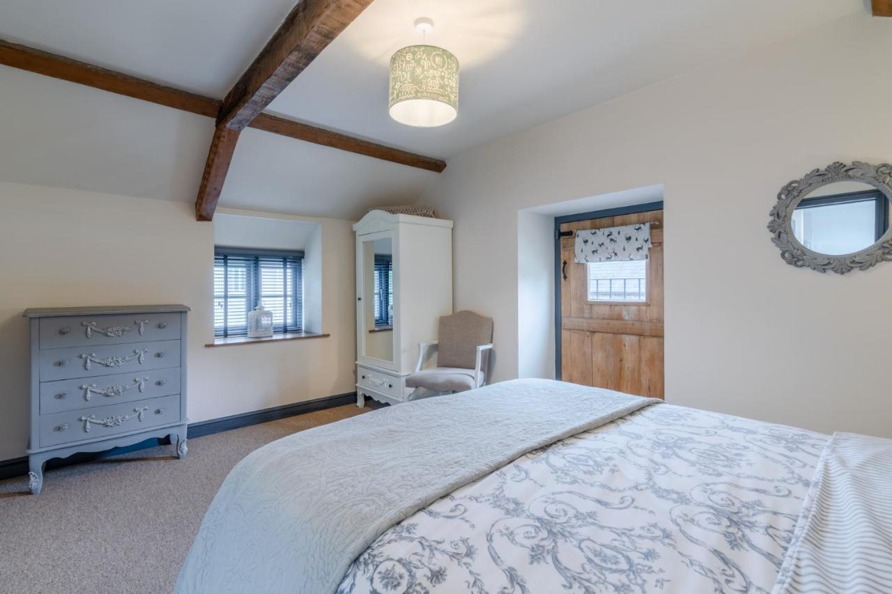 Buff Lodge Tackley Luaran gambar